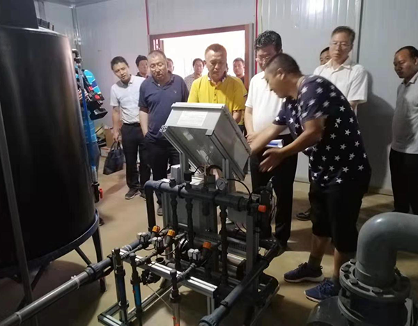 2019年8月17日：甘肅省農村農業廳李旺澤廳長參觀了我方實施的臨洮縣孫家村水肥一體化項目